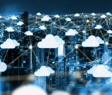 Referência em PBX em nuvem e call center no Brasil, a Sincronismo transformou ligações gravadas em inteligência de negócio. Com Amazon Transcribe e Amazon Bedrock, criamos o Meet Insights: transcrição automática, análise de qualidade e resumo de chamadas, uma nova frente de receita em auditoria e consultoria.